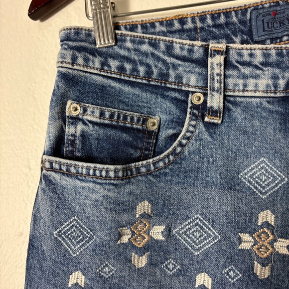Lucky Brand Embroidered Jeans 8 High Rise Straight Crop Raw Hem Boho Aztec Geo - Picture 6 of 10